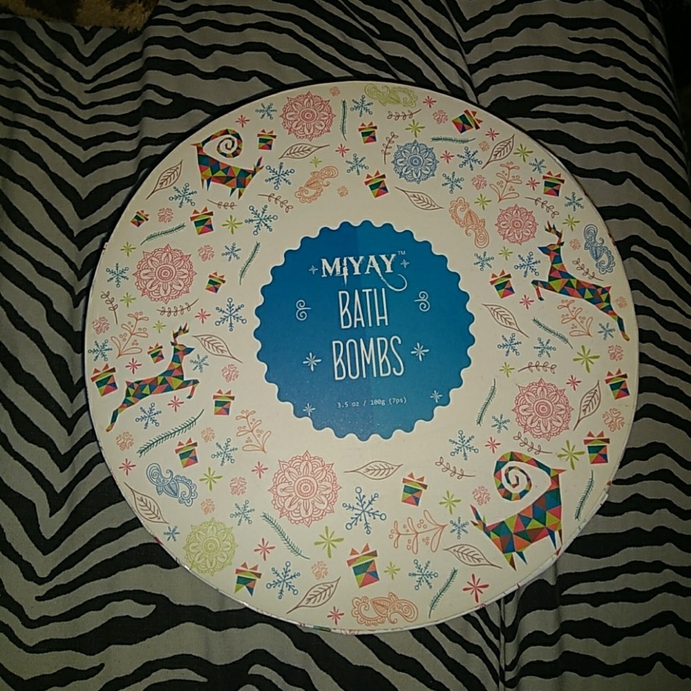 Bath bombs